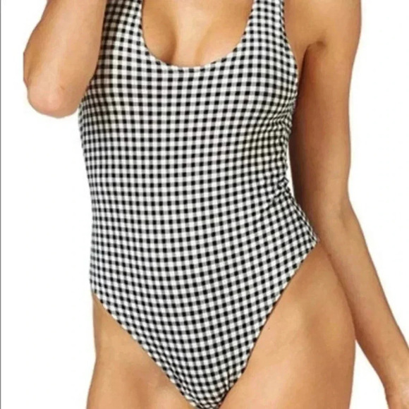 Montce DA |One Piece in  Gingham - Picture 2 of 6